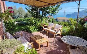 Lally's Garden Bed & Breakfast Sorrento  Italy